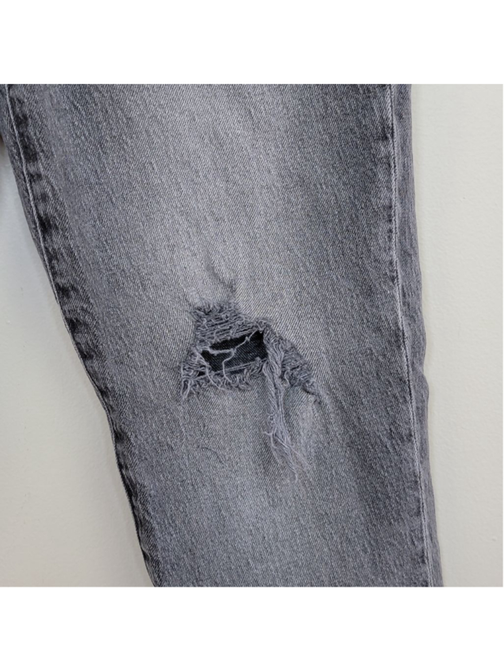 Madewell 27 Perfect Vintage Jeans Knee Rip High Rise Raw Hem Cosner Black Gray - Picture 6 of 12